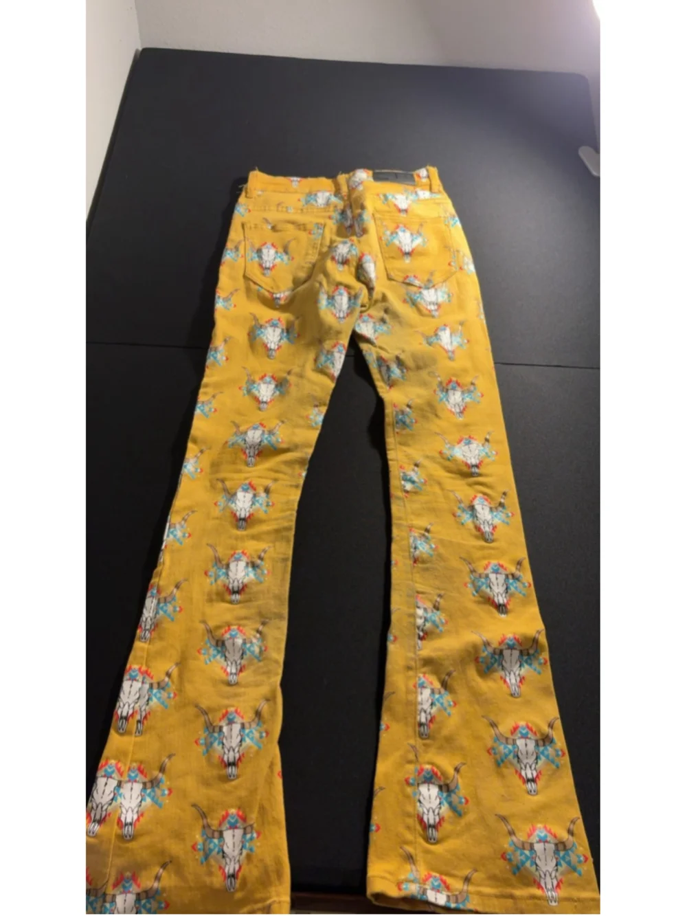 Fallon Taylor Mustard Yellow Western Bull Skull Print Flare Jeans Size 28